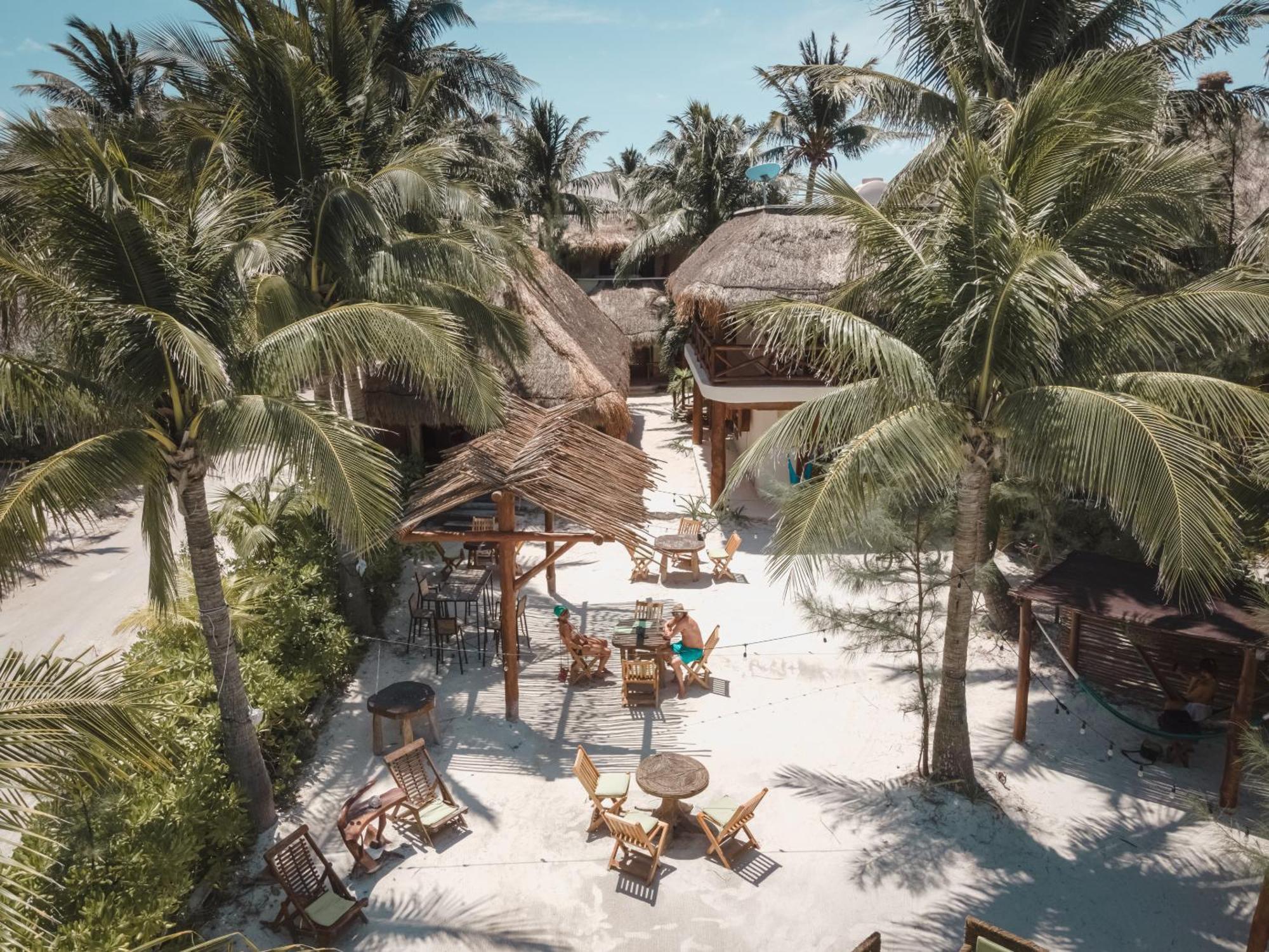 Casa Iguana Holbox - Beachfront Hotel Eksteriør billede