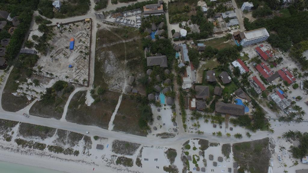 Casa Iguana Holbox - Beachfront Hotel Eksteriør billede