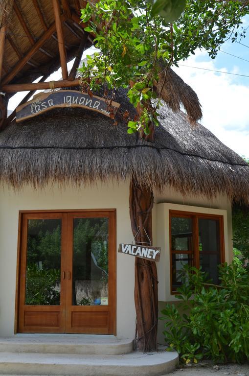 Casa Iguana Holbox - Beachfront Hotel Eksteriør billede